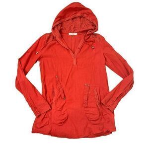 Mur Mur Anthropologie Hooded Crochet Accent long Sleeve Top Red Lagenlook Small